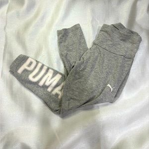 Puma XS gray capri leggings.